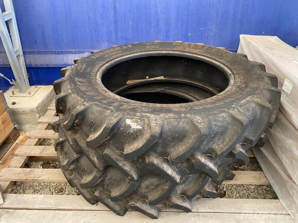 Alliance 380/85R34 Tires, wheels and rims