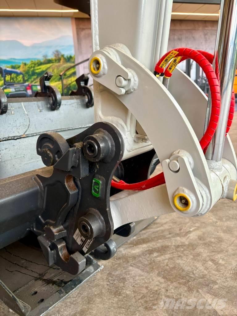 Takeuchi TB 225 Mini Excavators <7t (Mini Diggers)