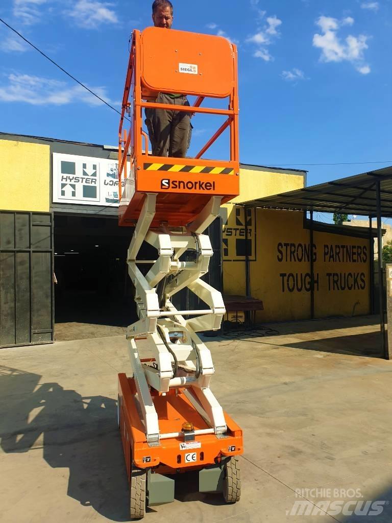Snorkel S 3226E Scissor Lifts