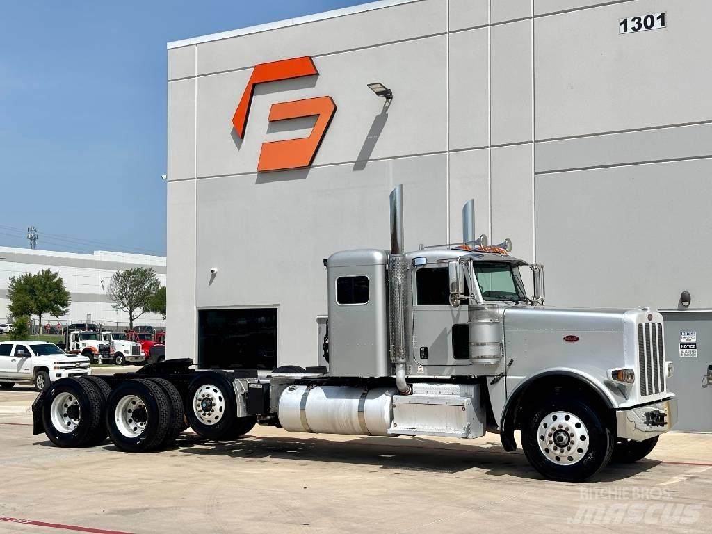 Peterbilt 389 Conventional Trucks / Tractor Trucks
