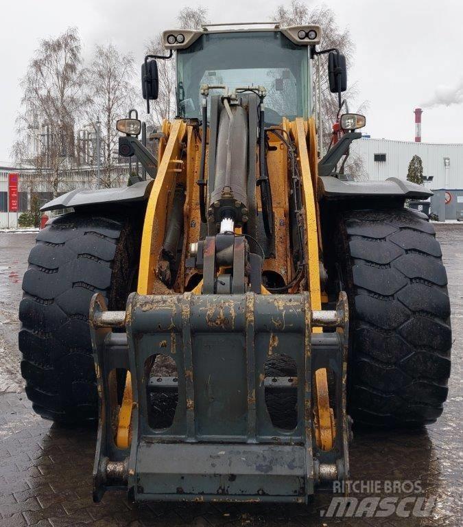Liebherr L 580 Wheel Loaders