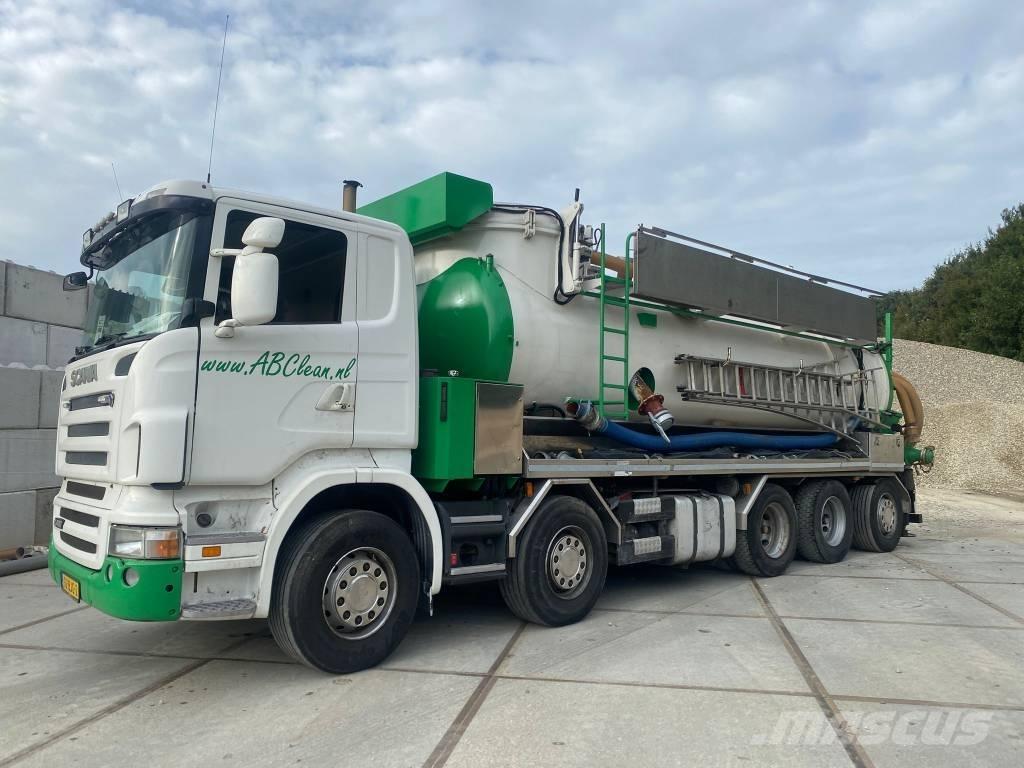 Amphitec Vortex 8000 Vacuum Trucks