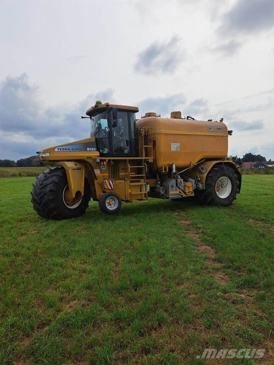  Terra Gator 8133 Other Fertilizing Machines and Accessories