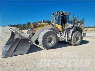 Komatsu WA 470-8 Wheel Loaders