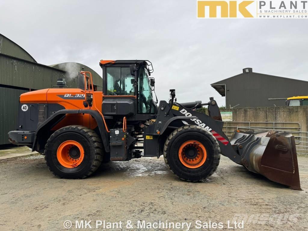 Doosan DL 320-7 Wheel Loaders