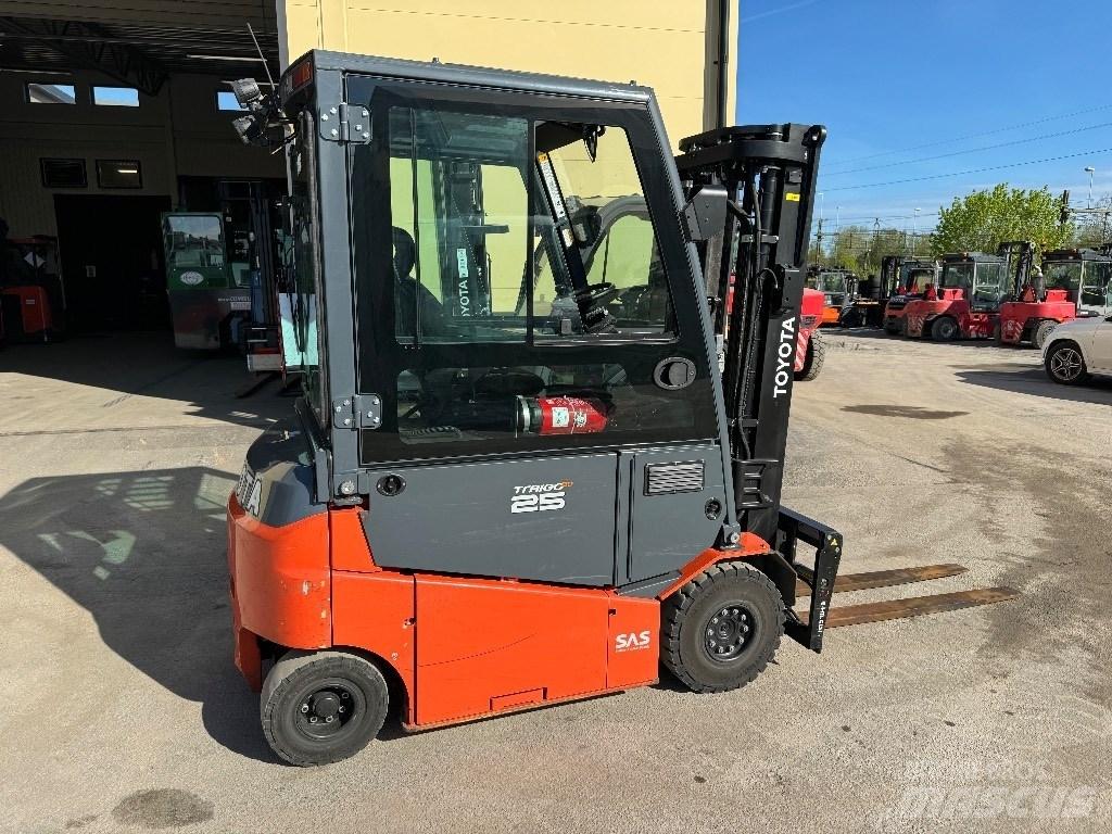 Toyota 8FBMKT25 Electric Forklifts