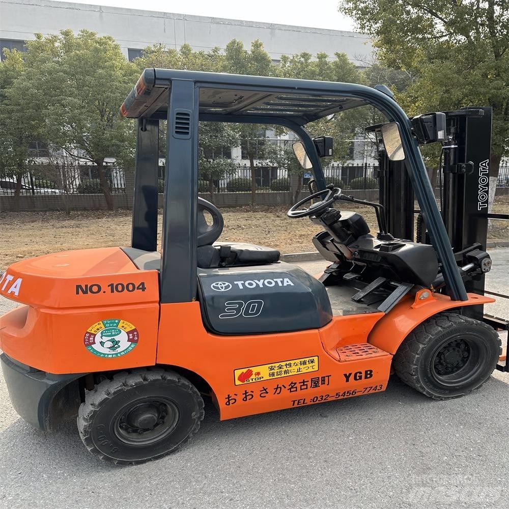 Toyota 02-7 FD F 30 Diesel Forklifts