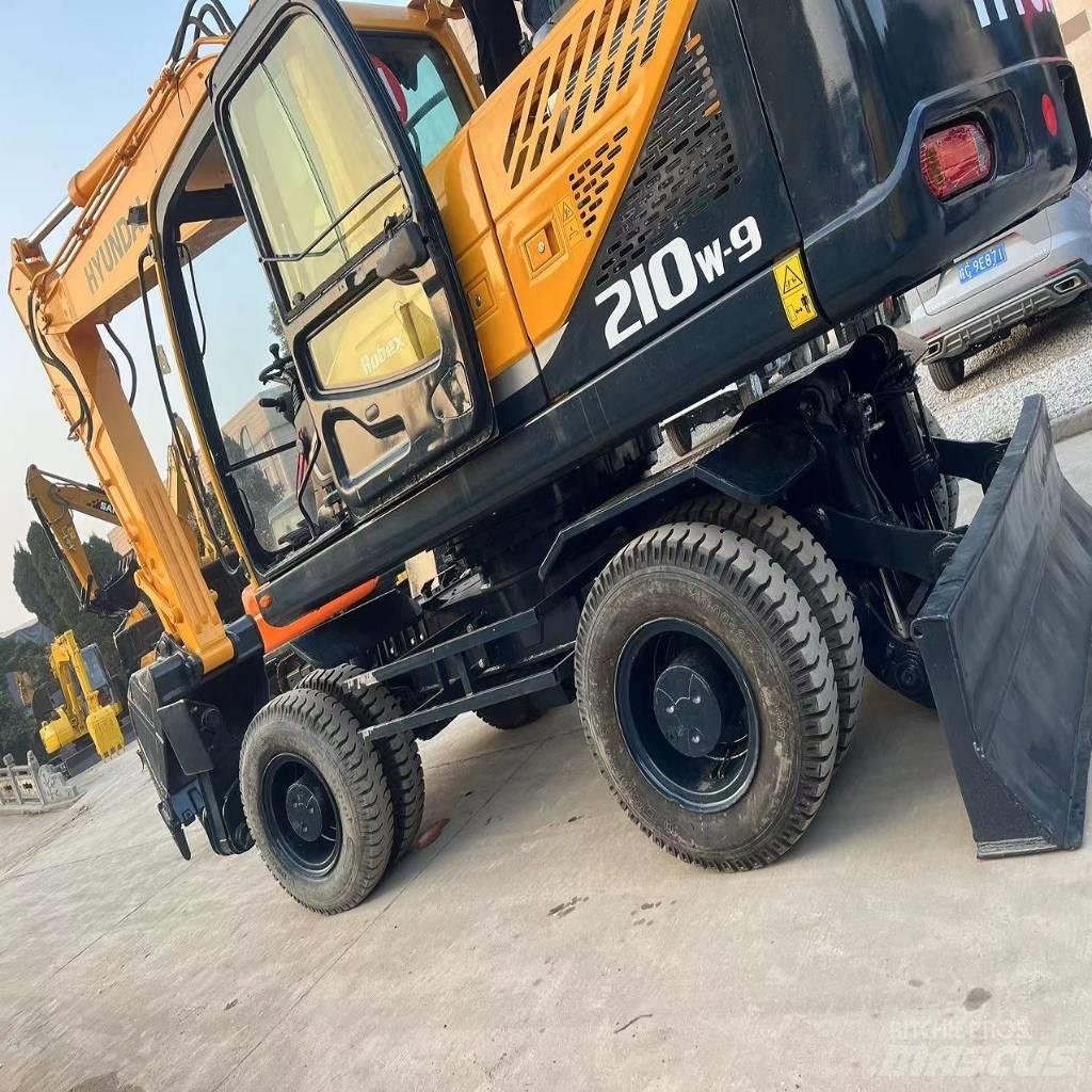 Hyundai R210W-9 Wheeled Excavators