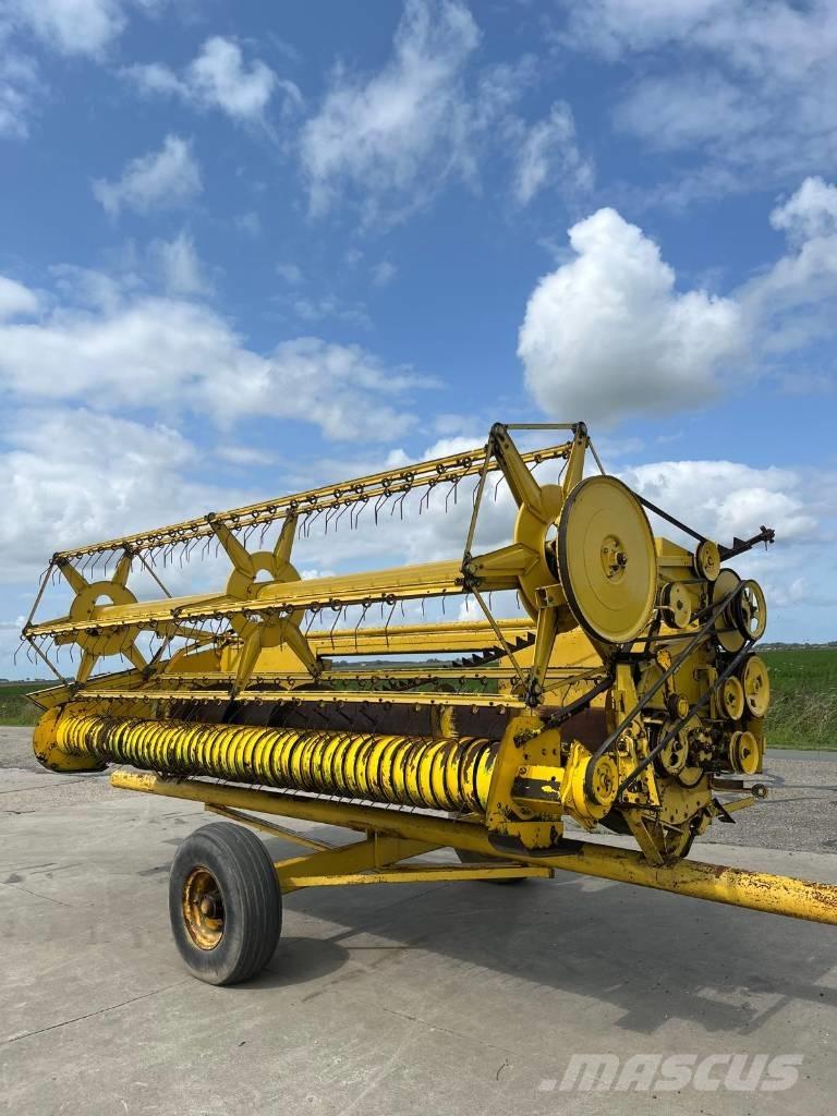Newholland Maaibord Harvester Headers