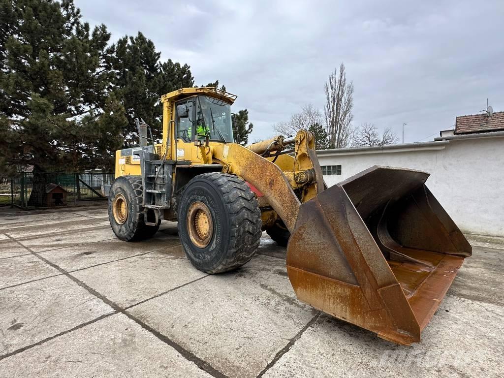 Komatsu WA500-3 Wheel Loaders