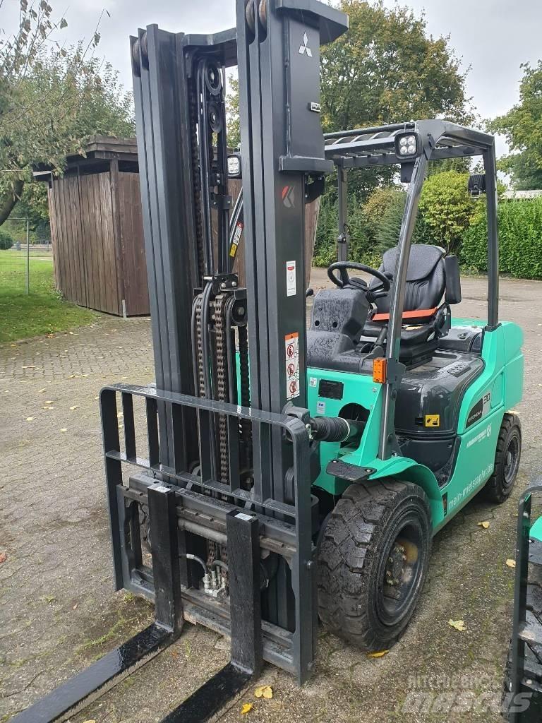 Mitsubishi FD 30 N Diesel Forklifts