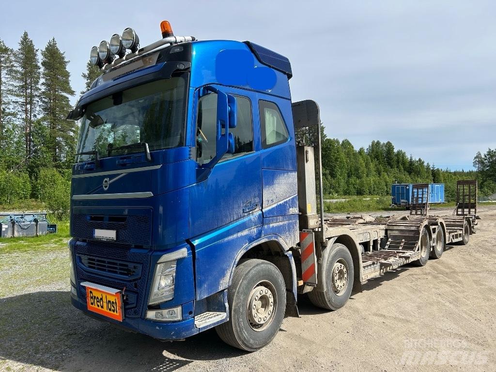 Volvo FH 500 Forest machine transport trucks