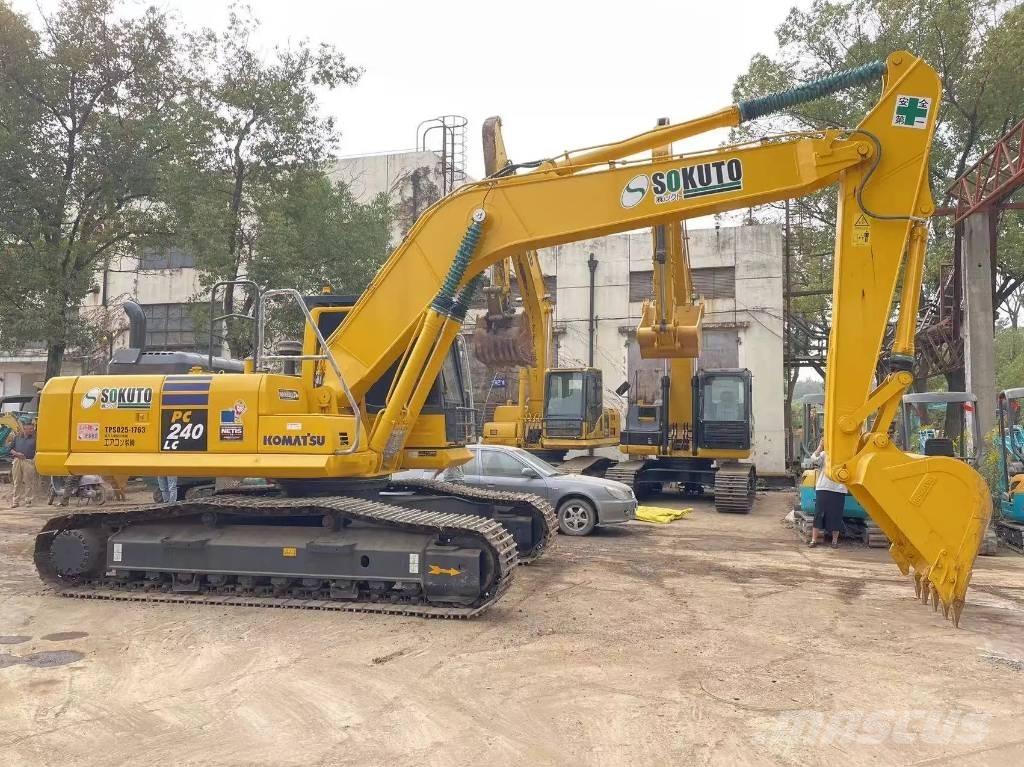 Komatsu PC240-8 Crawler Excavators