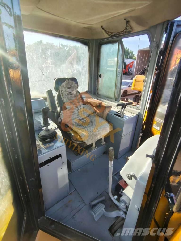 CAT D6G Crawler dozers