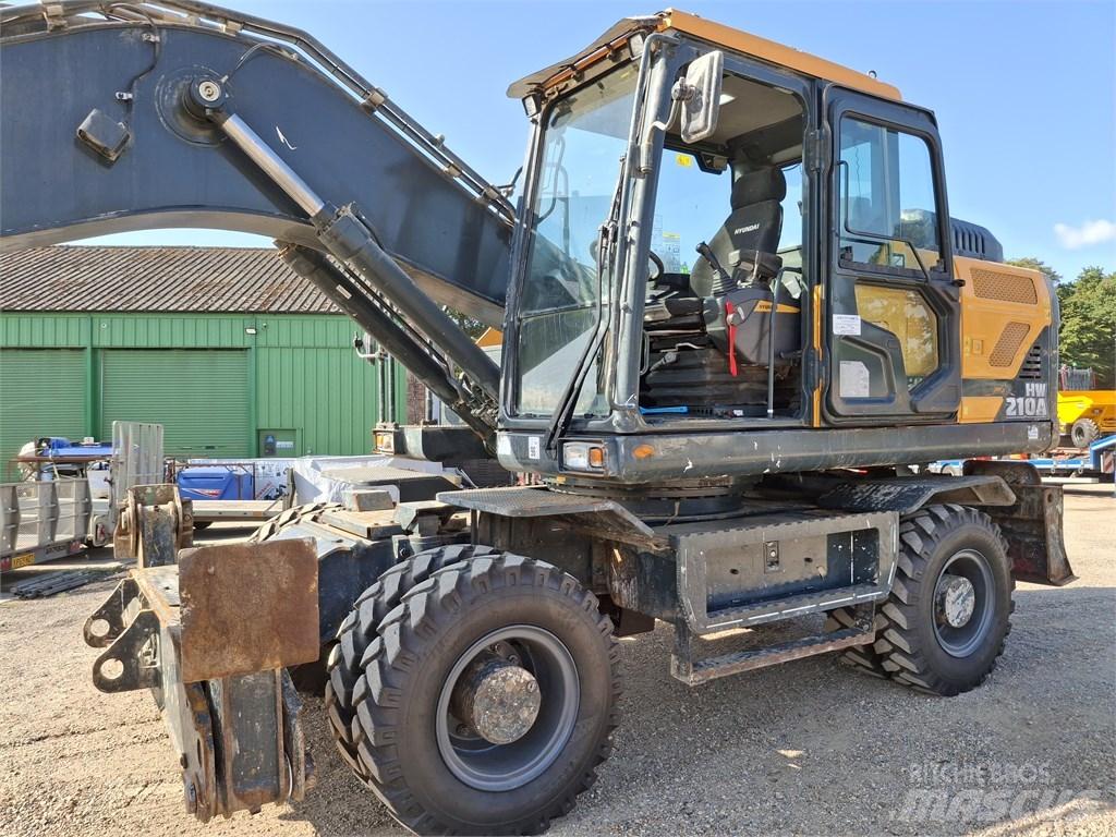 Hyundai HW 210 A Wheeled Excavators