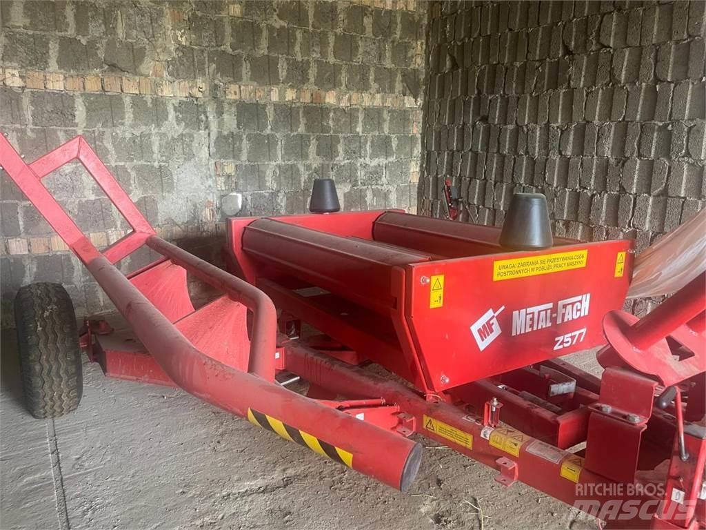 Metal-Fach Z 577 Bale Wrappers