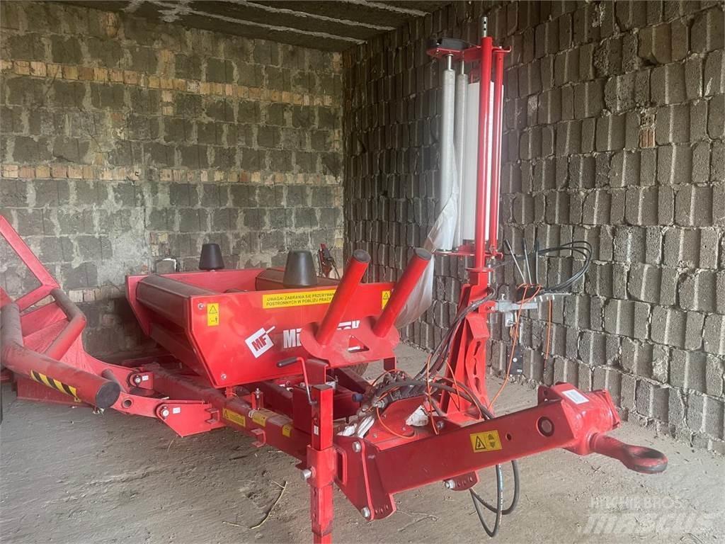Metal-Fach Z 577 Bale Wrappers