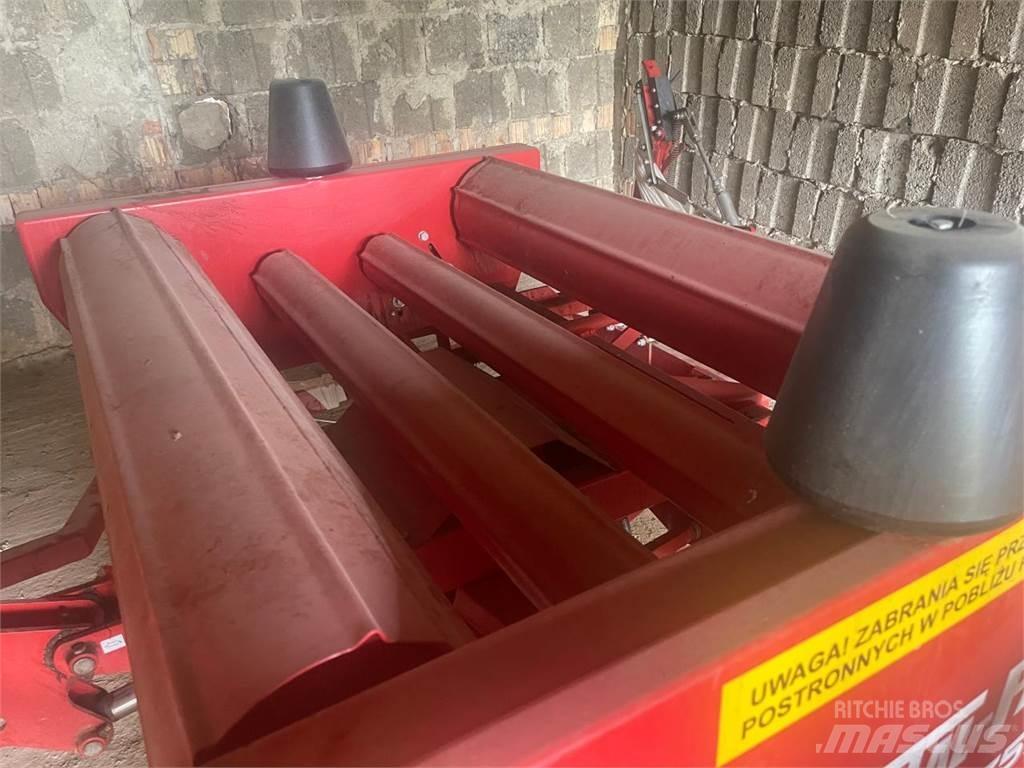 Metal-Fach Z 577 Bale Wrappers