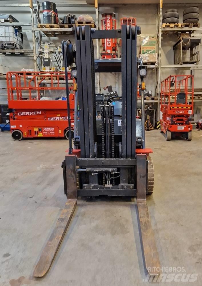 Manitou ME 430 Electric Forklifts