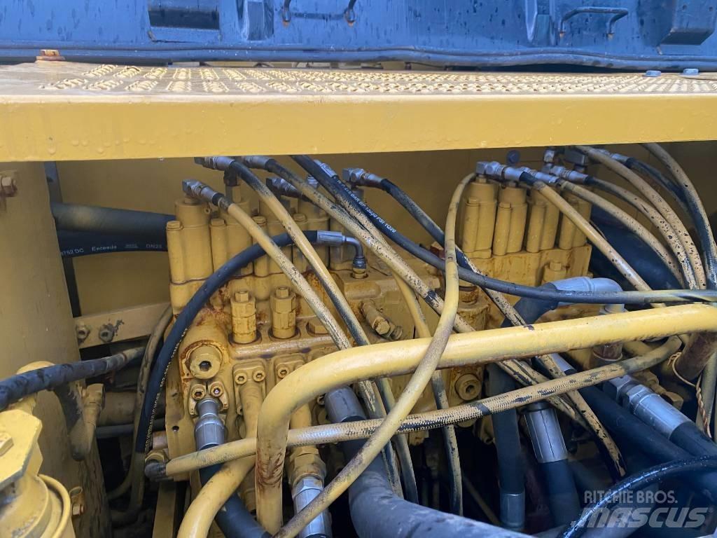 CAT 320 C L Crawler Excavators