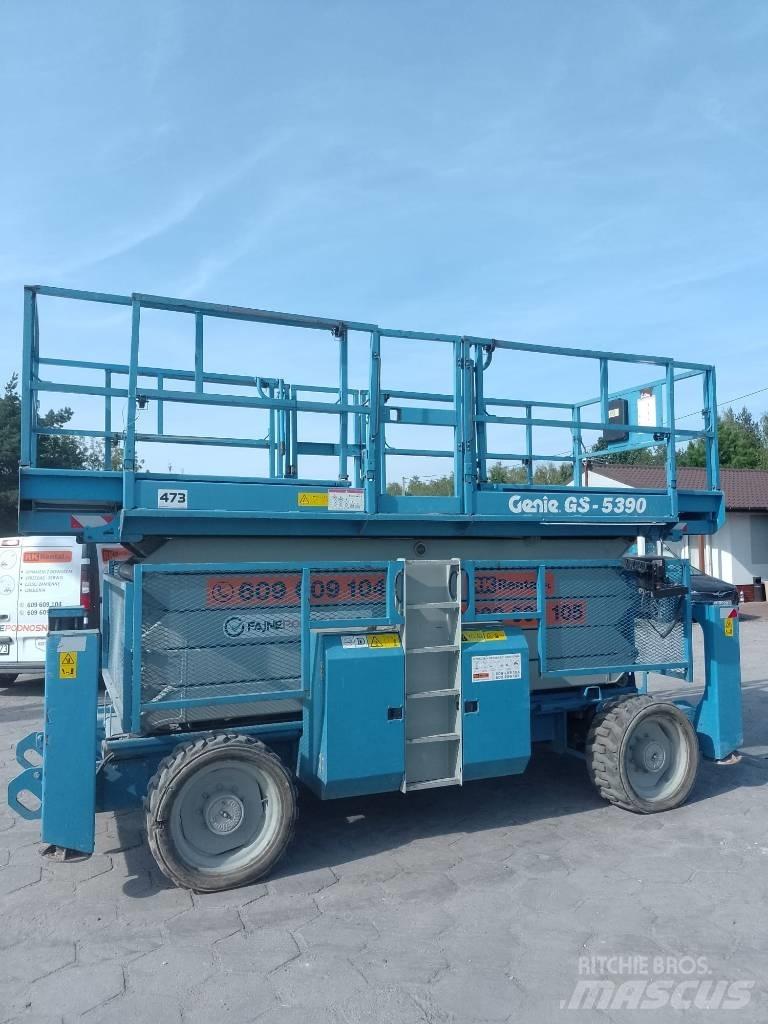 Genie 5390 Scissor Lifts