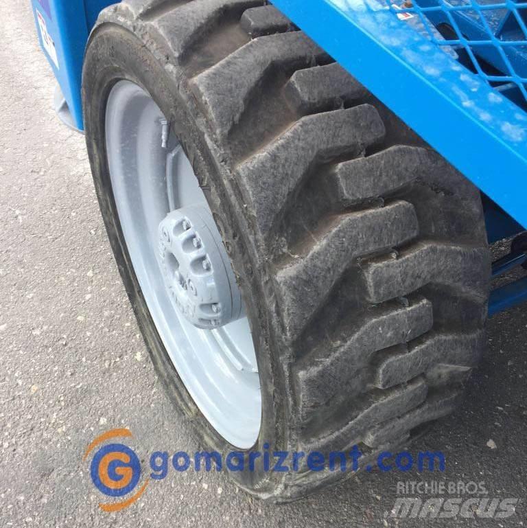 Genie GS 4390 Scissor Lifts