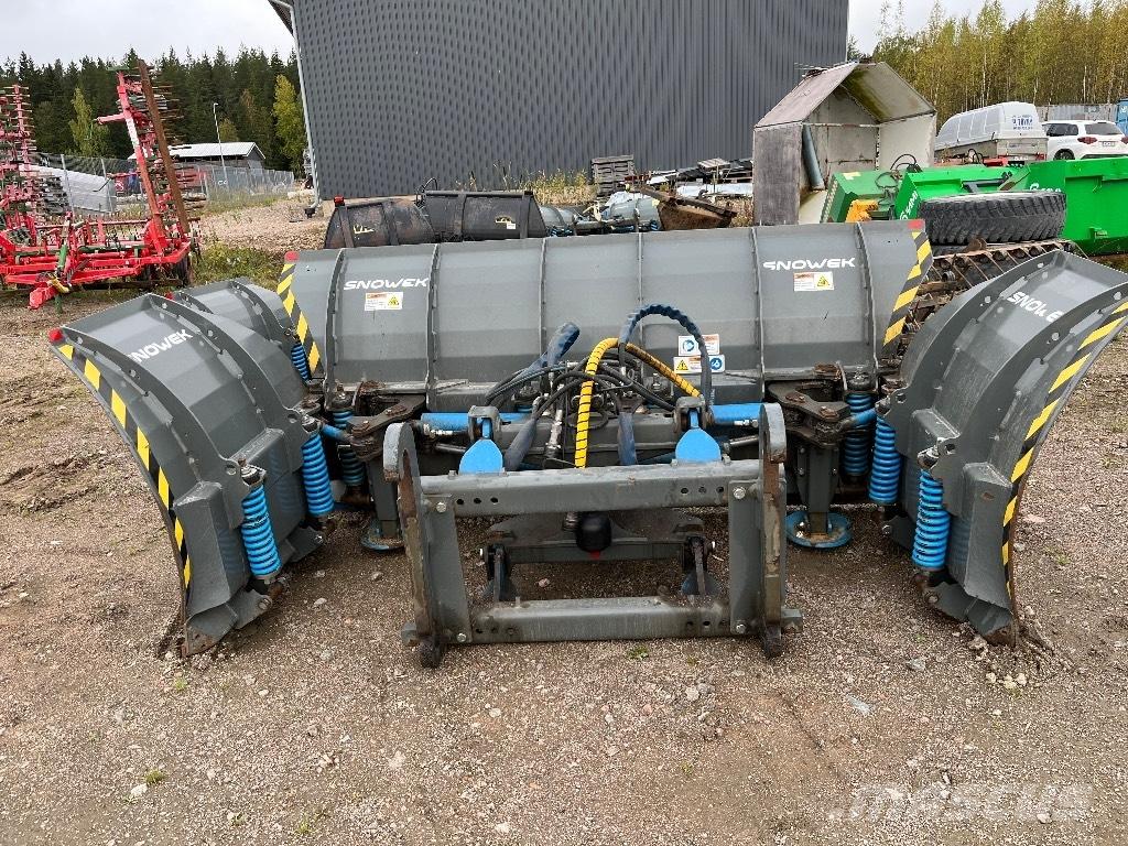 Snowek U420 Snow Blades And Plows