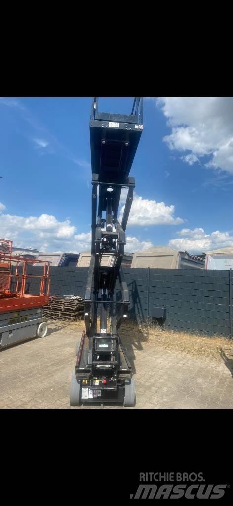 SkyJack SJ III 3226 Scissor Lifts