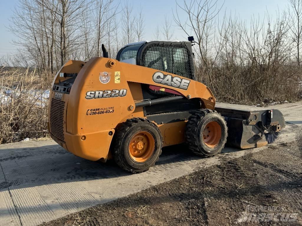 CASE SR220 Skid Steer Loaders