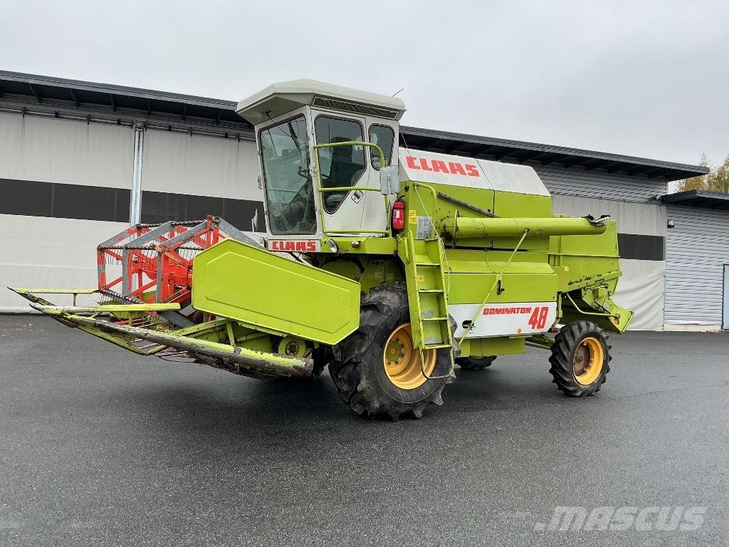 CLAAS 48 Combine Harvesters