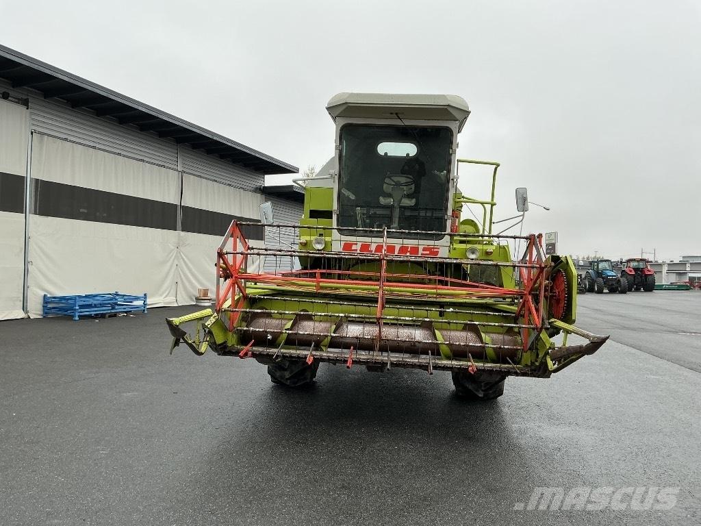 CLAAS 48 Combine Harvesters