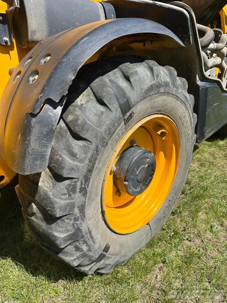JCB 540-140 Telescopic Handlers