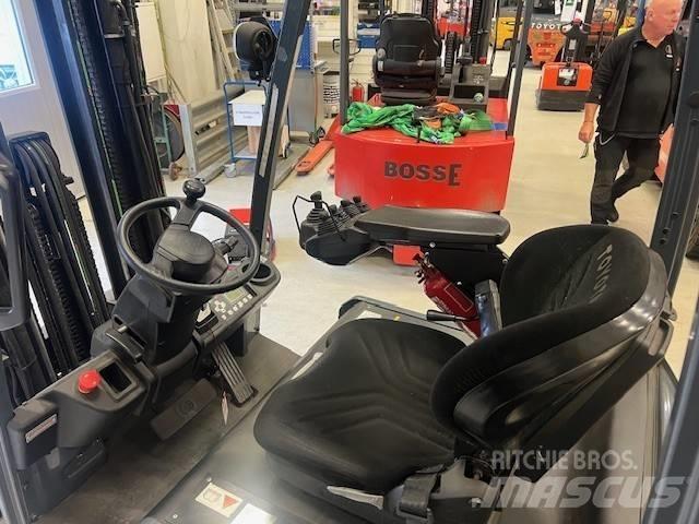 Toyota 8 FBEK 16 T Electric Forklifts