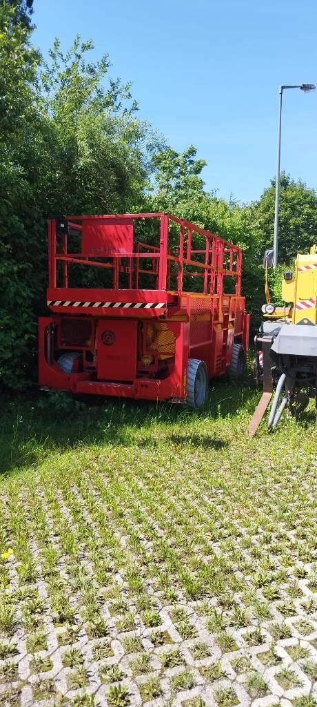 Genie GS 3390 RT Scissor Lifts