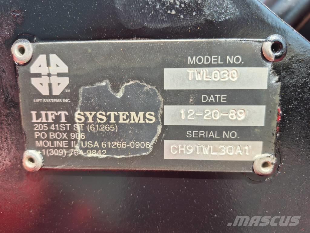  Lift Systems TWL030 Mobile and all terrain cranes