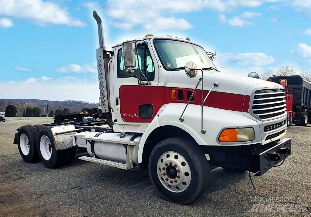 Sterling AT 9500 Conventional Trucks / Tractor Trucks