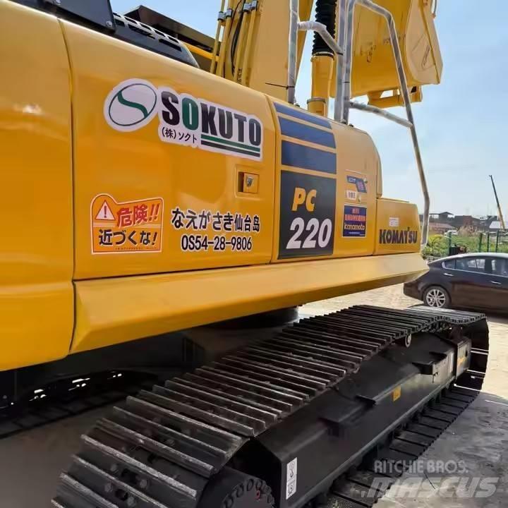 Komatsu PC220-8 Crawler Excavators
