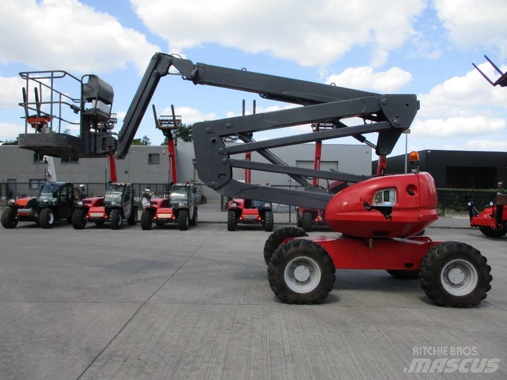 Manitou 160 ATJ (397) Compact self-propelled boom lifts