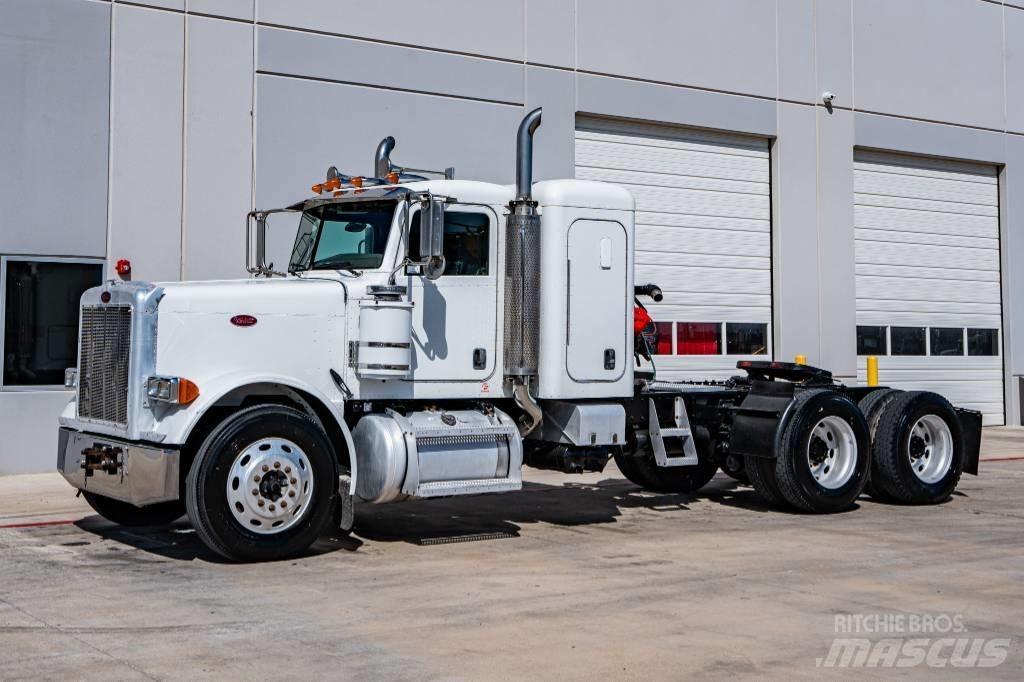 Peterbilt 379 Conventional Trucks / Tractor Trucks