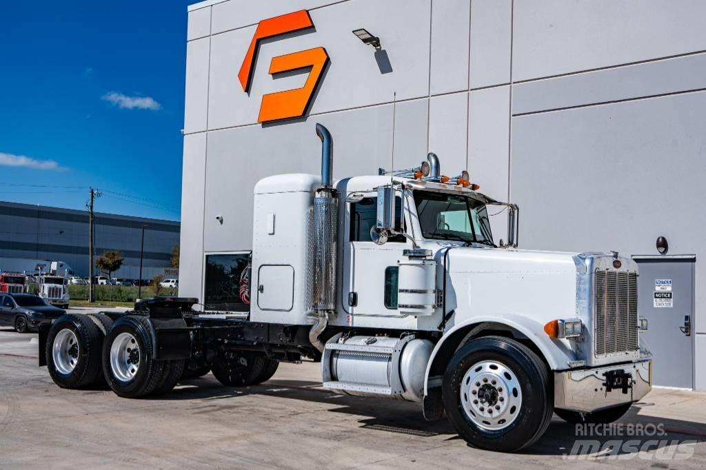 Peterbilt 379 Conventional Trucks / Tractor Trucks
