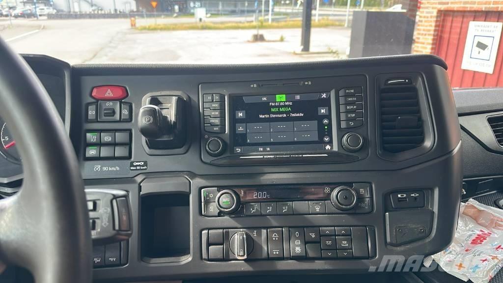 Scania R 540 Cab & Chassis Trucks