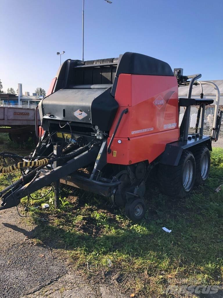 Kuhn 2160 VBP Round Balers