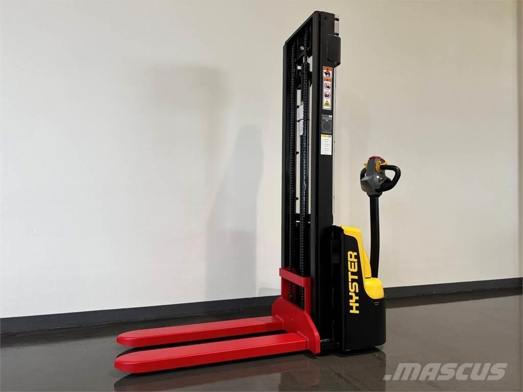 Hyster SC1.2 Pedestrian stacker