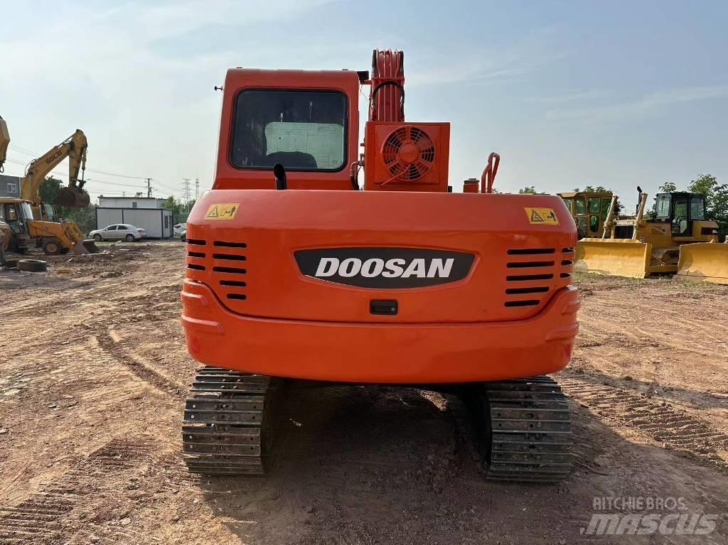 Doosan DH 80 Mini excavators  7t - 12t