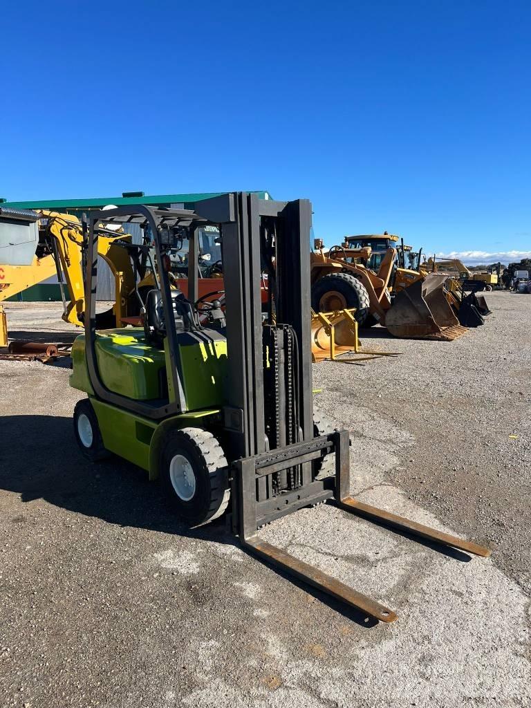 Clark CMP25D Misc Forklifts