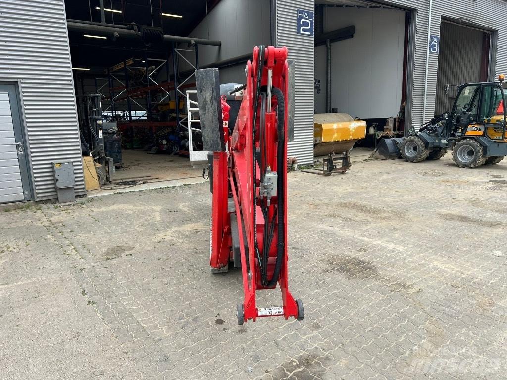 Teupen Leo13gt Compact self-propelled boom lifts