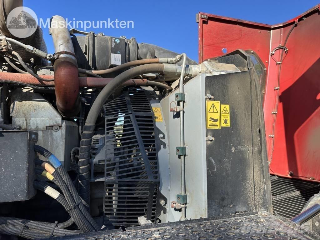Komatsu 895 Forwarders