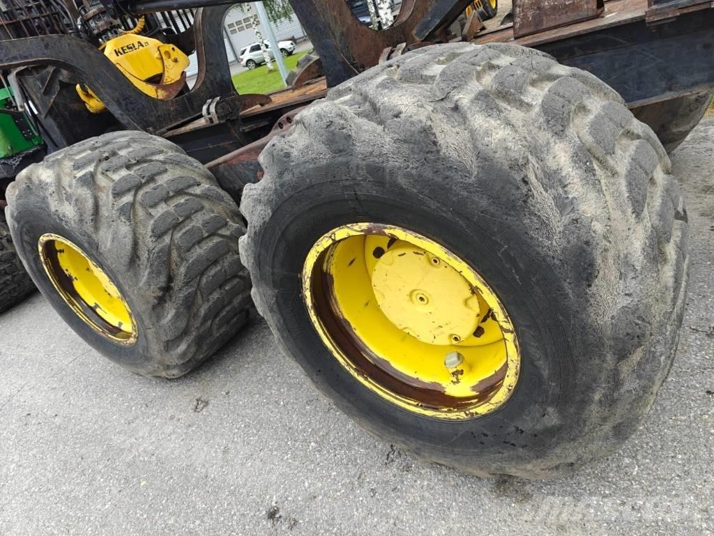 John Deere 1270 E Harvesters