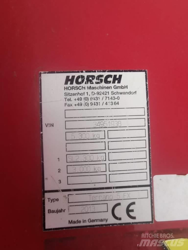 Horsch Terrano 5 FX Cultivators