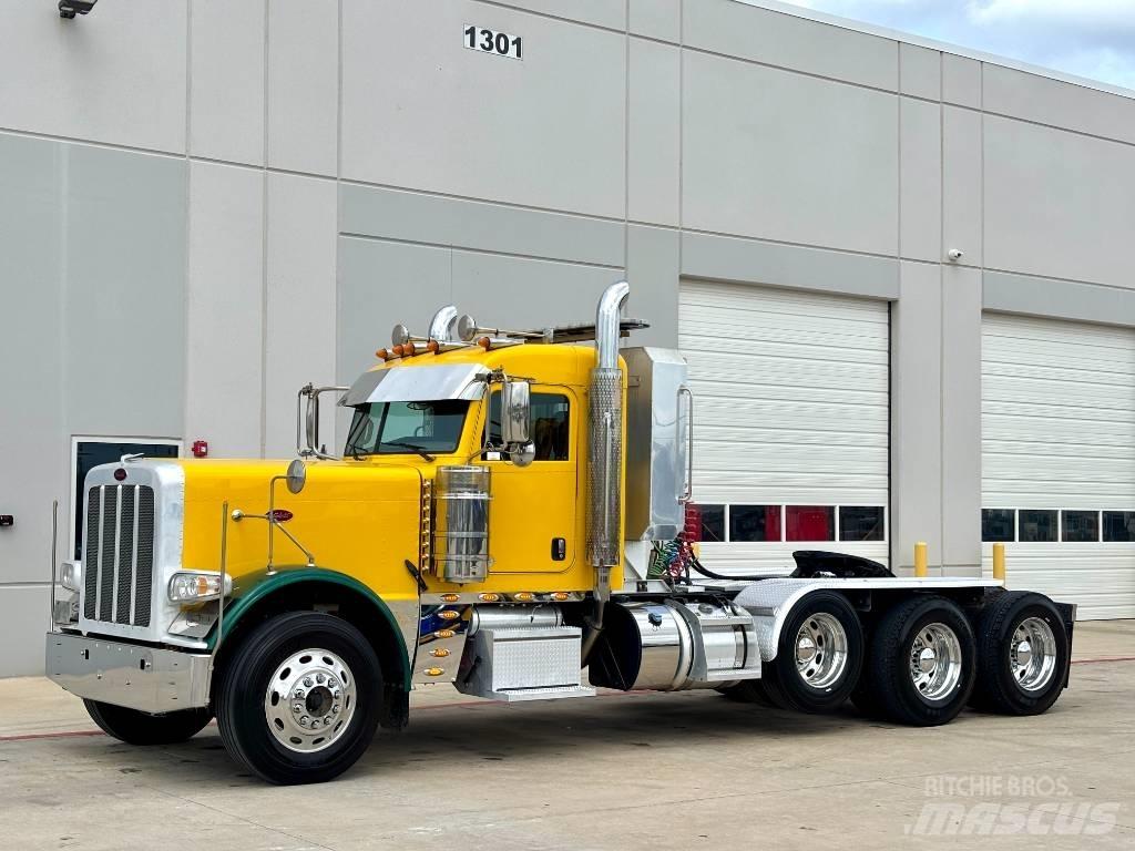 Peterbilt 389 Conventional Trucks / Tractor Trucks